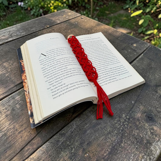 Bramble Marker - Macrame Bookmark