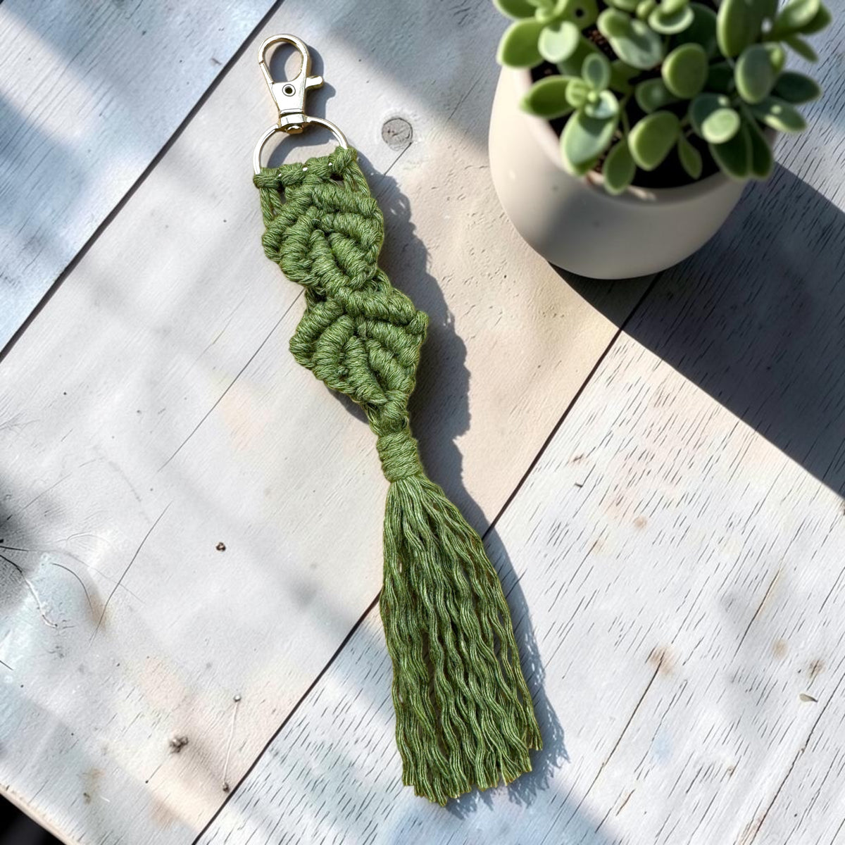 Mint Leaf - Macrame Keychain